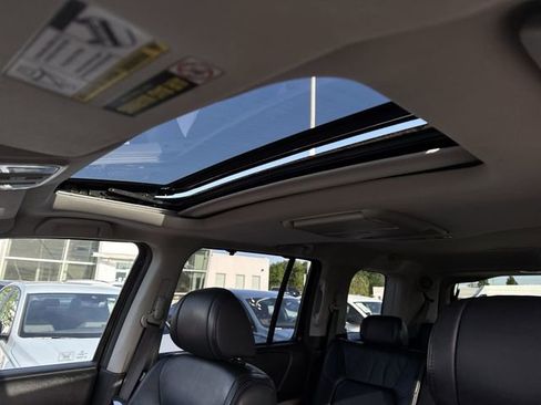 Used 2011 Honda Pilot Touring image 18