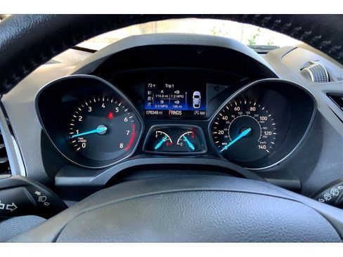 Used 2018 Ford Escape SEL image 21