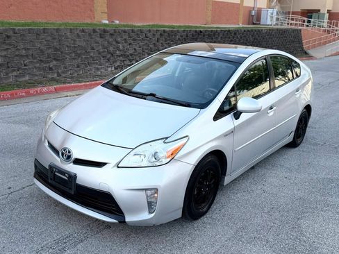 Used 2012 Toyota Prius Three w/ Solar Roof Pkg FWD image 37
