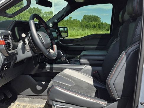 Used 2025 Ford F150 Raptor AWD/4WD image 7