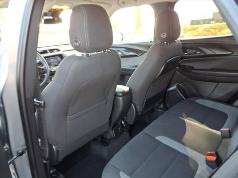 Used 2021 Chevrolet TrailBlazer LT w/ Convenience Package image 27