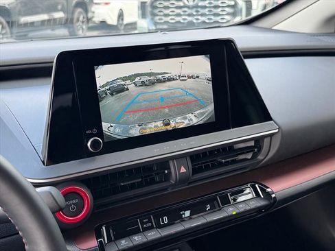 Used 2024 Toyota Prius Prime FWD image 28