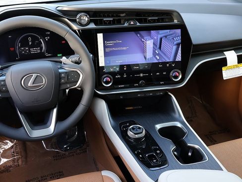 New 2026 Lexus RZ 350e 2WD image 19