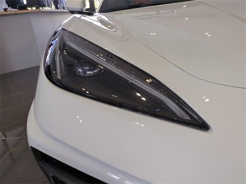 Certified 2023 Chevrolet Corvette Stingray Preferred Cpe w/ Chrome Exterior Badge Package image 9