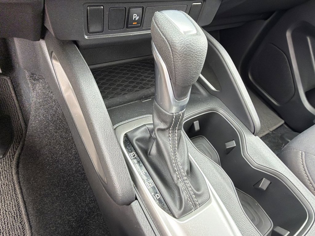 Used 2025 Nissan Frontier SV RWD image 17