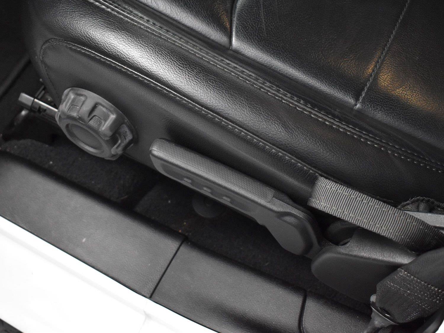 Used 2020 Jeep Wrangler Unlimited Sahara AWD/4WD image 14