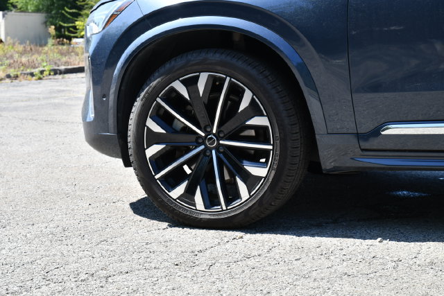 Certified 2026 Volvo XC90 B6 Plus AWD/4WD image 12