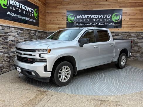 Used 2022 Chevrolet Silverado 1500 RST AWD/4WD image 3