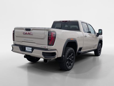 New 2026 GMC Sierra 2500 AT4 w/ AT4 Premium Plus Package AWD/4WD image 6