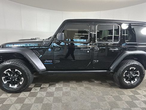 Used 2024 Jeep Wrangler Unlimited Rubicon 4xe AWD/4WD image 7