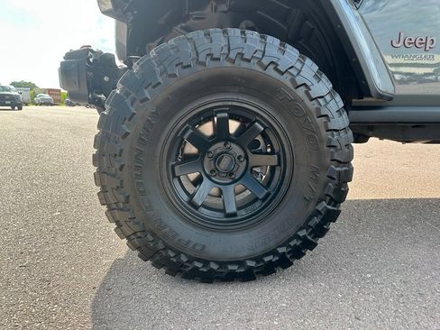Used 2019 Jeep Wrangler Unlimited Rubicon AWD/4WD image 24