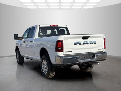 New 2025 RAM 2500 Big Horn AWD/4WD image 5