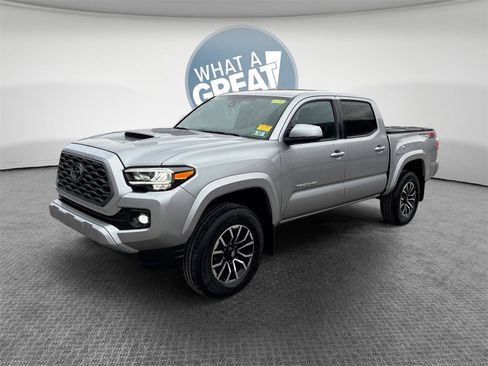 Used 2023 Toyota Tacoma 4x4 Double Cab image 8