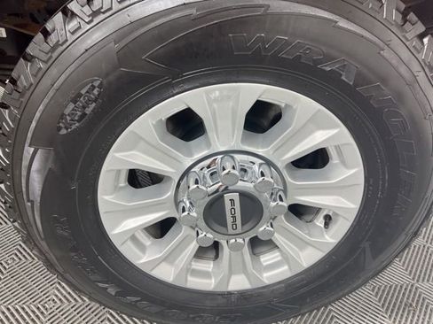 Used 2022 Ford F350 XL w/ STX Appearance Package AWD/4WD image 9