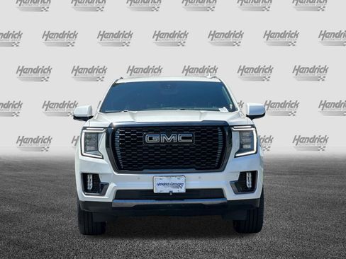Used 2023 GMC Yukon XL Denali Ultimate AWD/4WD image 10