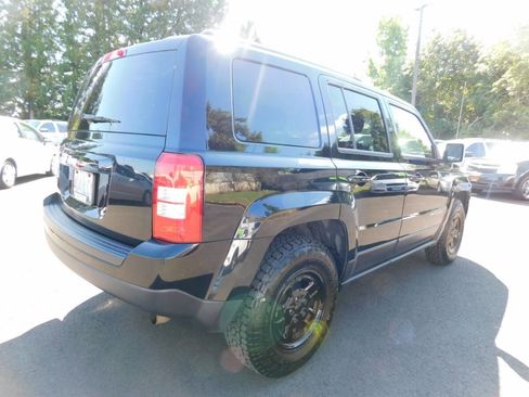 Used 2015 Jeep Patriot Sport w/ Power Value Group image 2