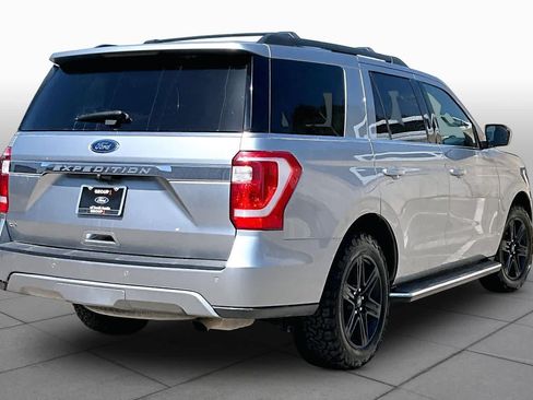 Used 2020 Ford Expedition XLT w/ Equipment Group 202A AWD/4WD image 13