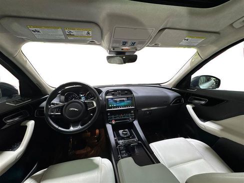Used 2020 Jaguar F-PACE Prestige AWD/4WD image 13