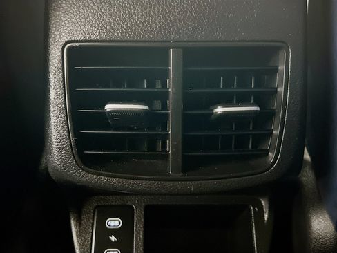 Used 2024 Kia Seltos S AWD/4WD image 18