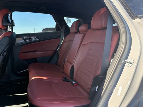 Used 2023 Kia Sportage SX image 13