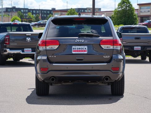 Used 2018 Jeep Grand Cherokee Limited AWD/4WD image 4