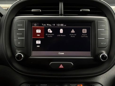 Used 2025 Kia Soul LX w/ LX Technology Package FWD image 28