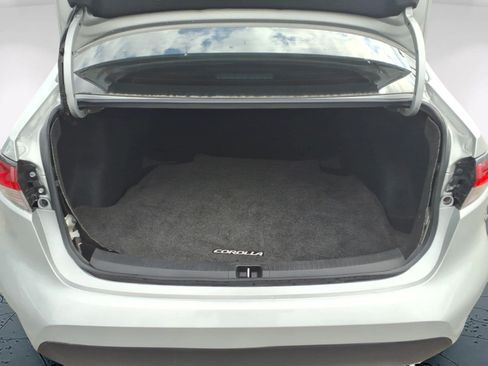 Used 2022 Toyota Corolla LE w/ LE Convenience Package FWD image 12