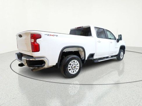 Used 2025 Chevrolet Silverado 2500 LT w/ Convenience Package image 8