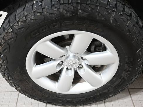 Used 2015 Nissan Armada SV AWD/4WD image 18