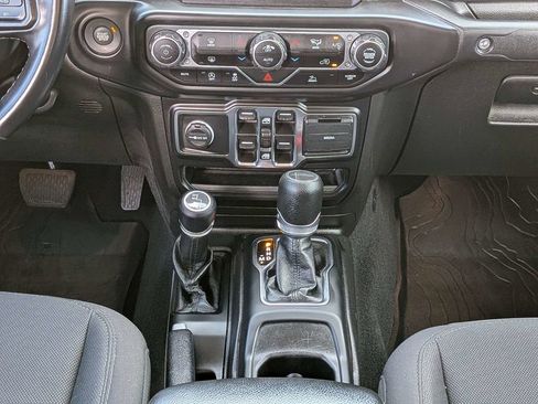 Used 2022 Jeep Gladiator Sport AWD/4WD image 20