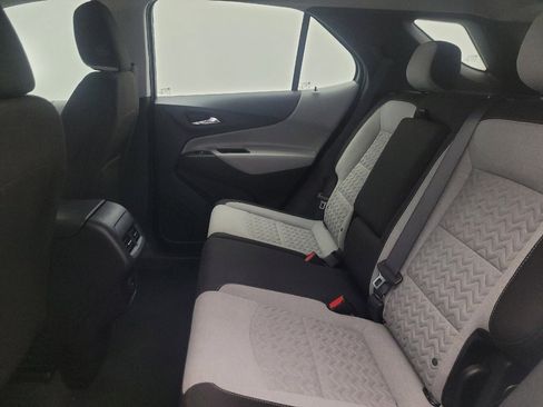 Used 2022 Chevrolet Equinox LS w/ LPO, Floor Liner Package image 18