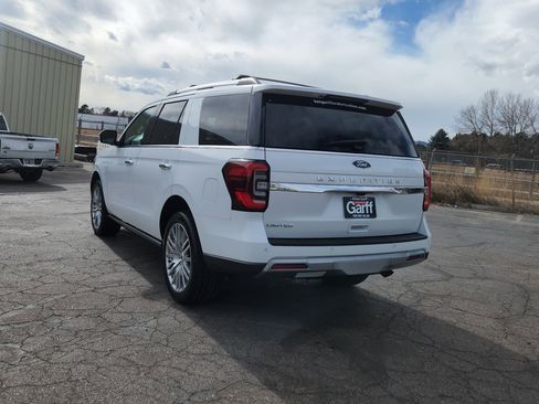 Certified 2024 Ford Expedition Limited image 11