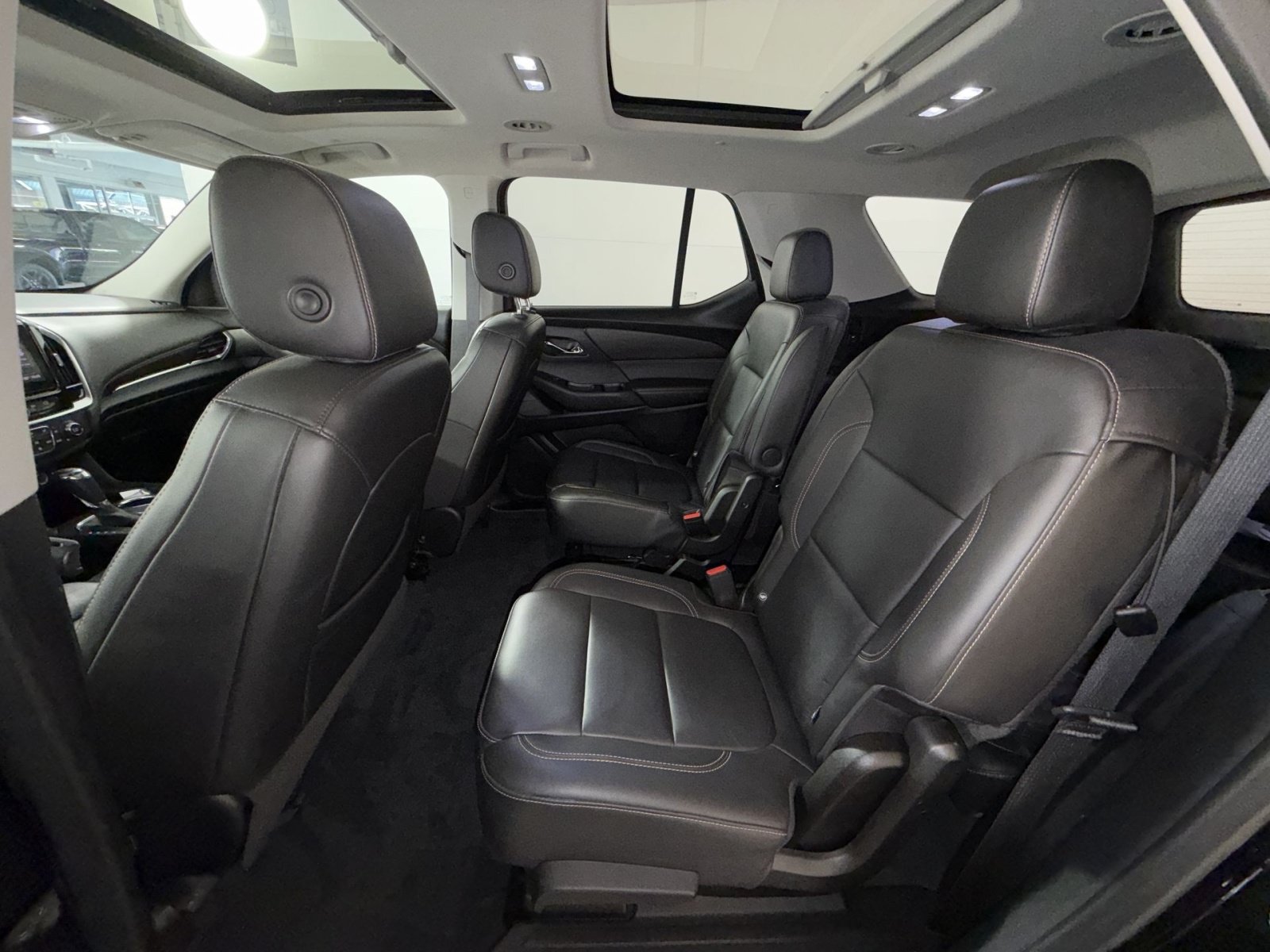 Used 2020 Chevrolet Traverse RS AWD/4WD image 21