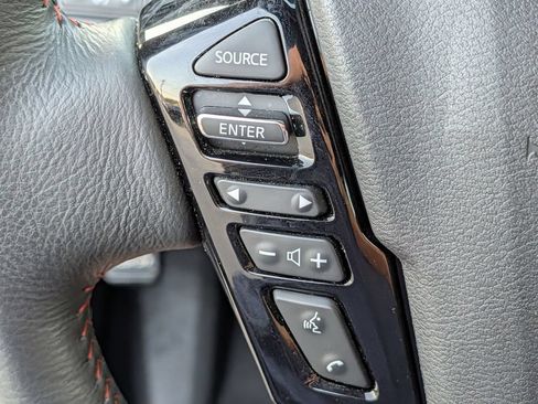 Used 2025 Nissan Frontier PRO-4X AWD/4WD image 24