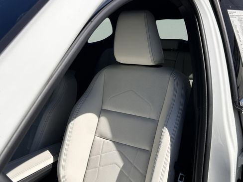 Used 2026 BMW X1 xDrive28i w/ Technology Package image 19