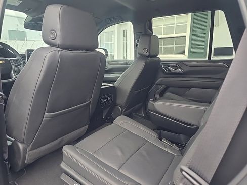 Used 2023 Chevrolet Tahoe LT w/ Luxury Package image 17