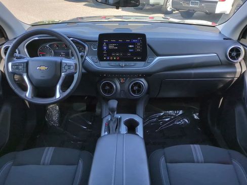 Used 2025 Chevrolet Blazer LT FWD image 14