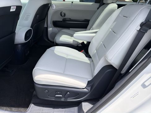 Used 2026 Hyundai Palisade Calligraphy FWD image 22