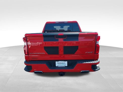 Used 2022 Chevrolet Silverado 1500 RST AWD/4WD image 4