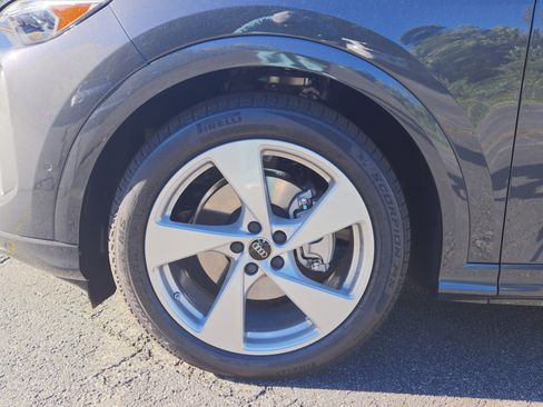 New 2025 Audi Q5 Premium Plus image 11