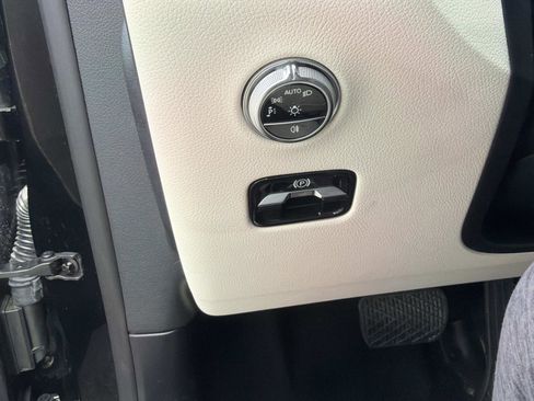 Certified 2024 Mercedes-Benz GLC 300 4MATIC image 27