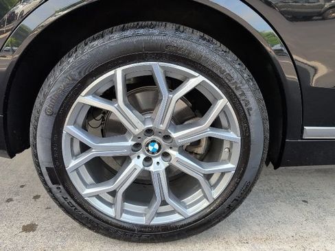 Used 2025 BMW X7 xDrive40i w/ Premium Package AWD/4WD image 6