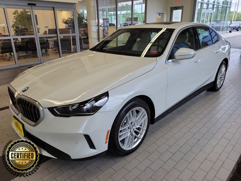 Used 2024 BMW 530i xDrive w/ Premium Package AWD/4WD image 1