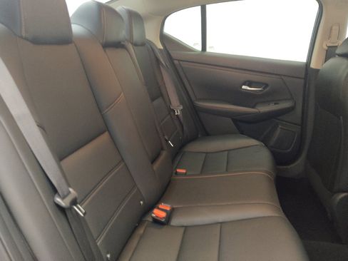 Used 2021 Nissan Sentra SR w/ SR Premium Package FWD image 19