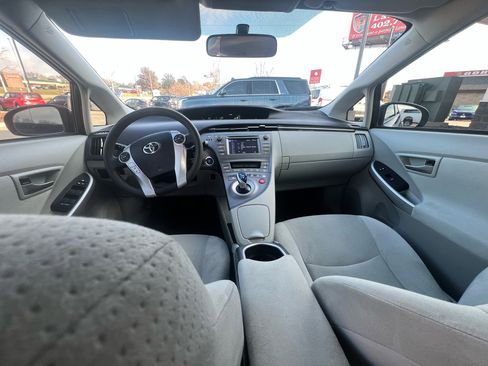 Used 2013 Toyota Prius One image 13