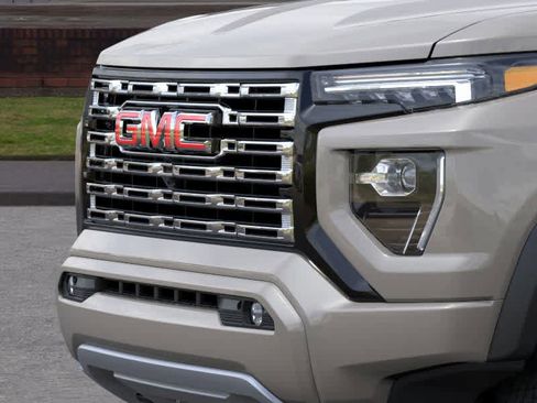 New 2026 GMC Canyon Denali image 13