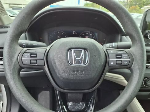 New 2025 Honda Accord SE image 15
