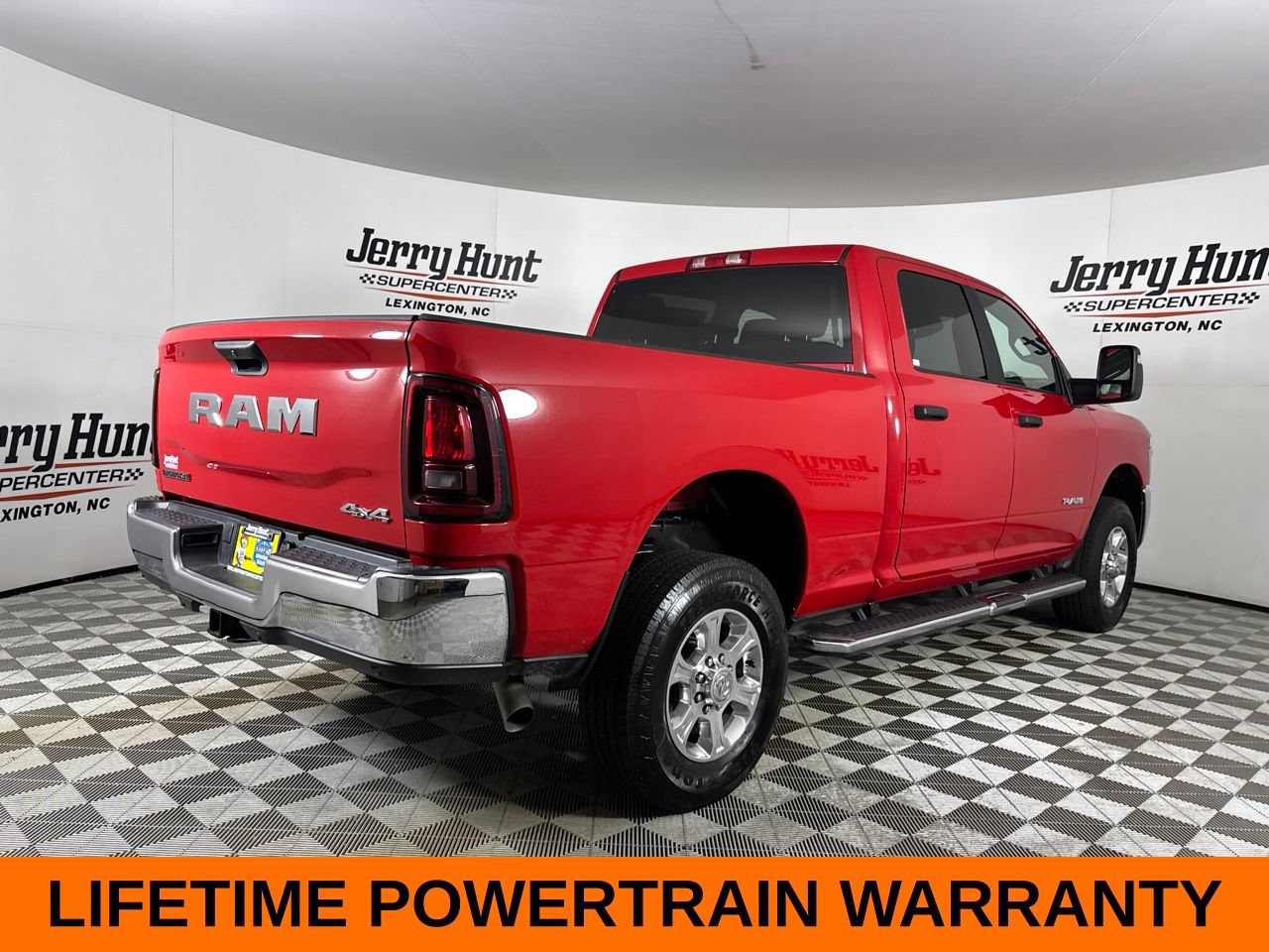 Used 2026 RAM 2500 Big Horn AWD/4WD image 6