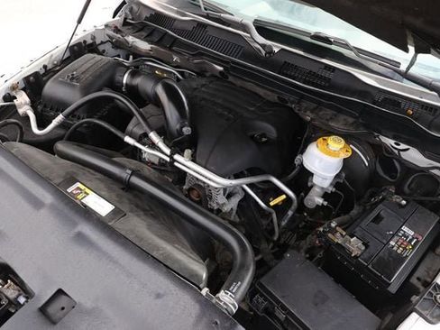 Used 2016 RAM 1500 ST w/ SXT Appearance Group AWD/4WD image 46