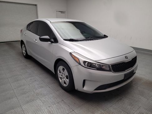 Used 2017 Kia Forte LX FWD image 13